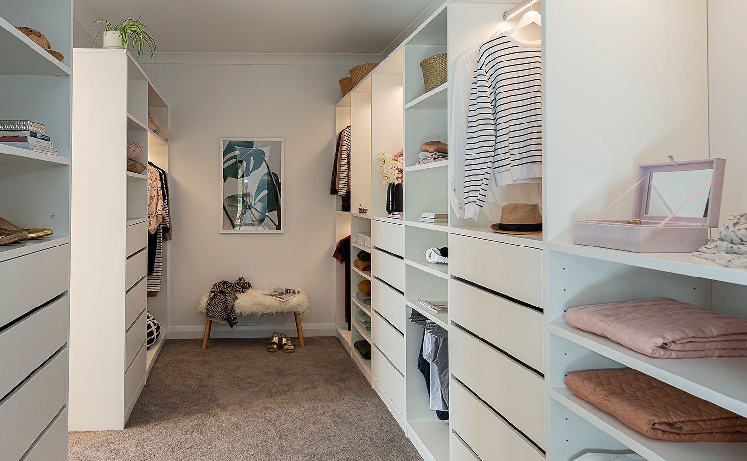 Innovative Interiors - Custom Wardrobes & Storage — Carpenters & Joiners in Auckland