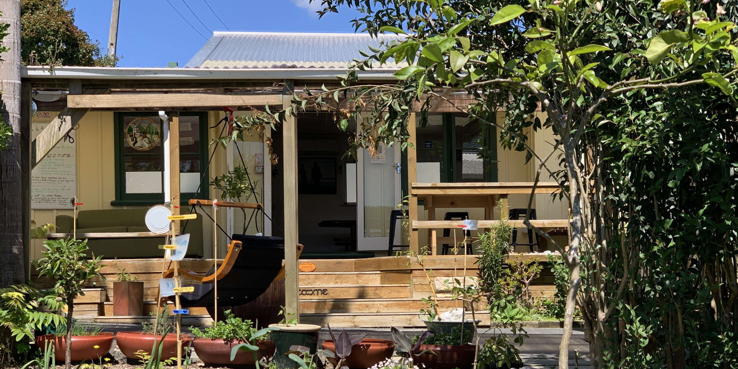 Pickled Carrot Backpackers — Accommodation in Paihia