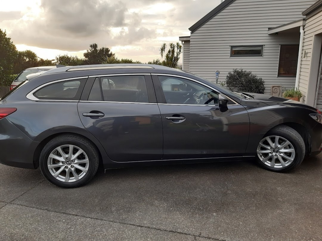 BodyLine Panelbeaters — Mechanics in Auckland