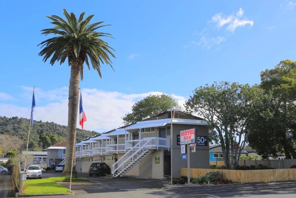 Motel Six — Accommodation in Whangārei