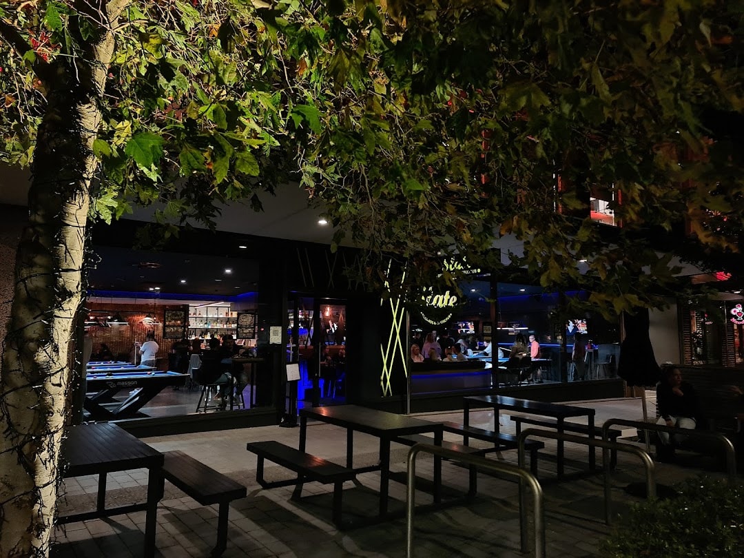 Slate - Billiards & Gastropub — Bars in Auckland