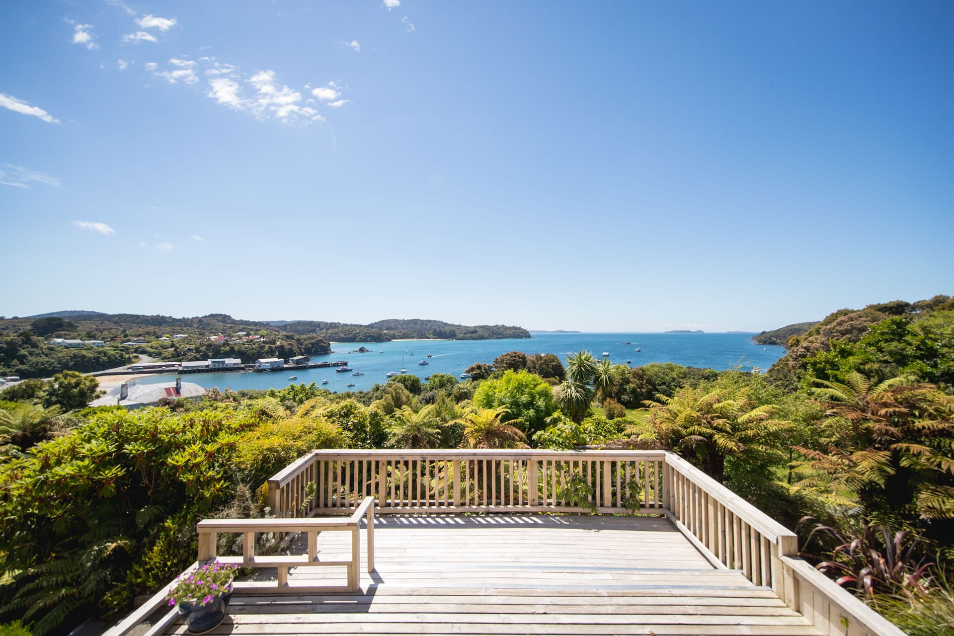 Stewart Island Lodge — Accommodation in Oban