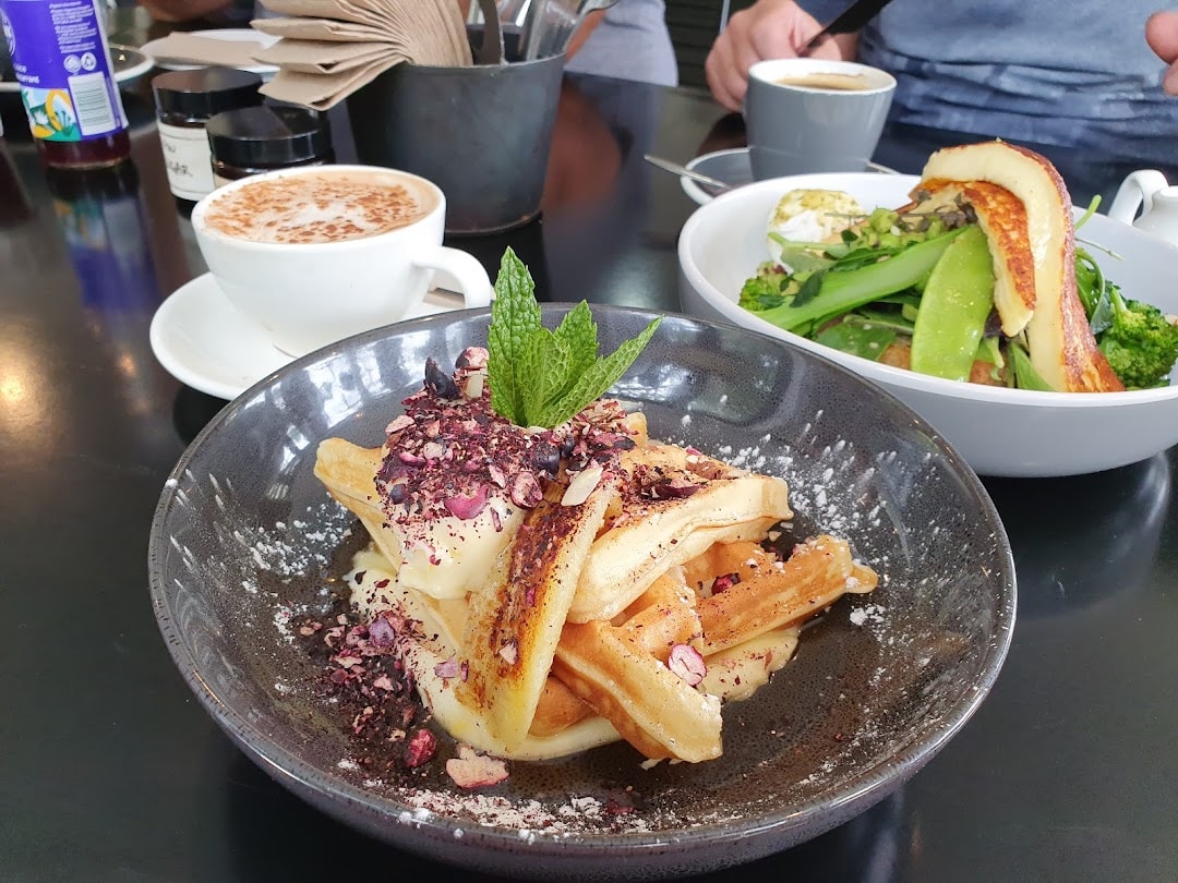 Clarke Road Kitchen — Café in Te Puna