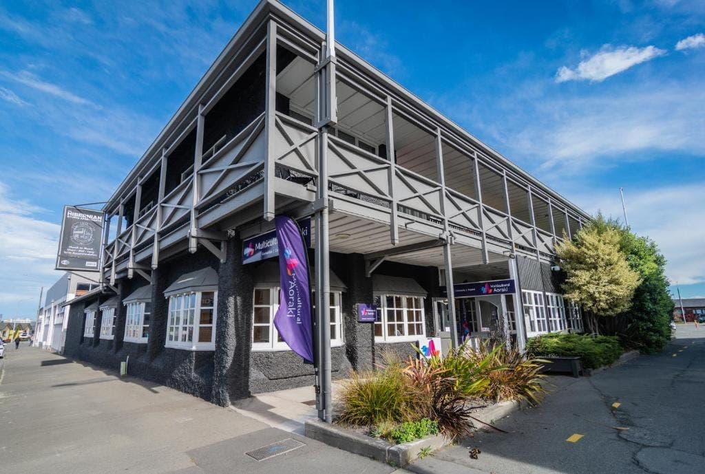 The Hibernerian Studio Apartments — Accommodation in Timaru