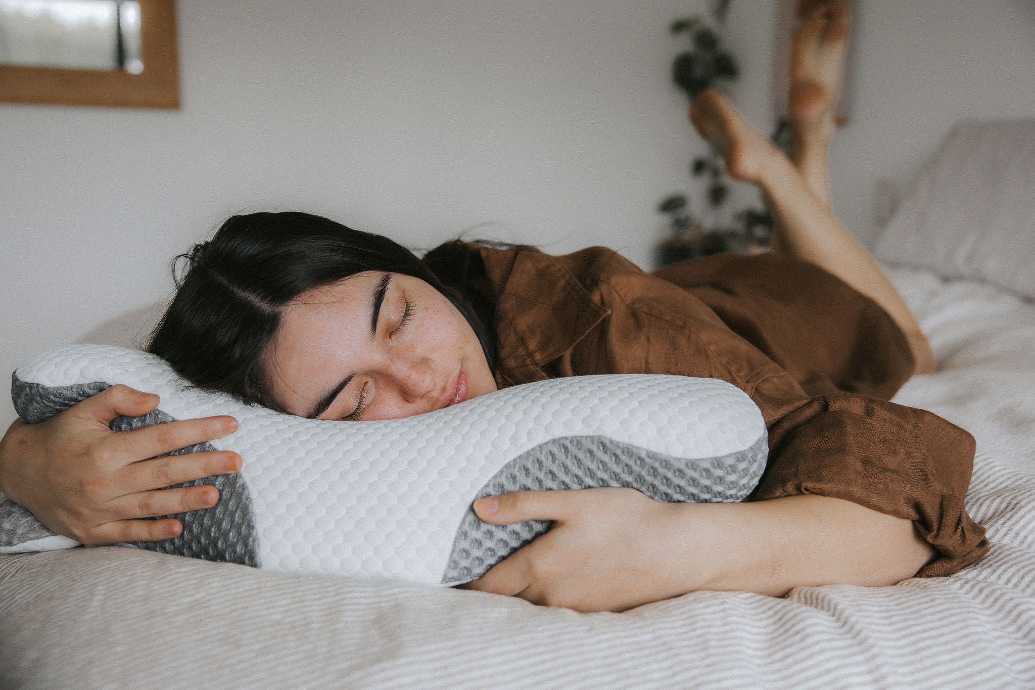 Dream Sleep Posture Pillow — Online Stores in Western Bay of Plenty District