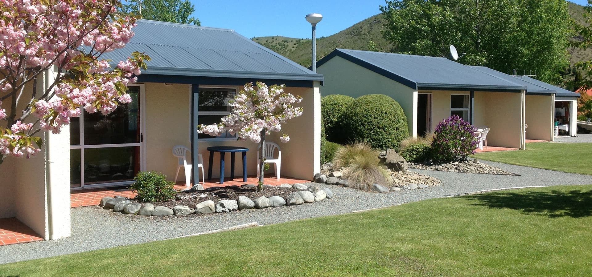 Ahuriri Motels — Accommodation in Omarama