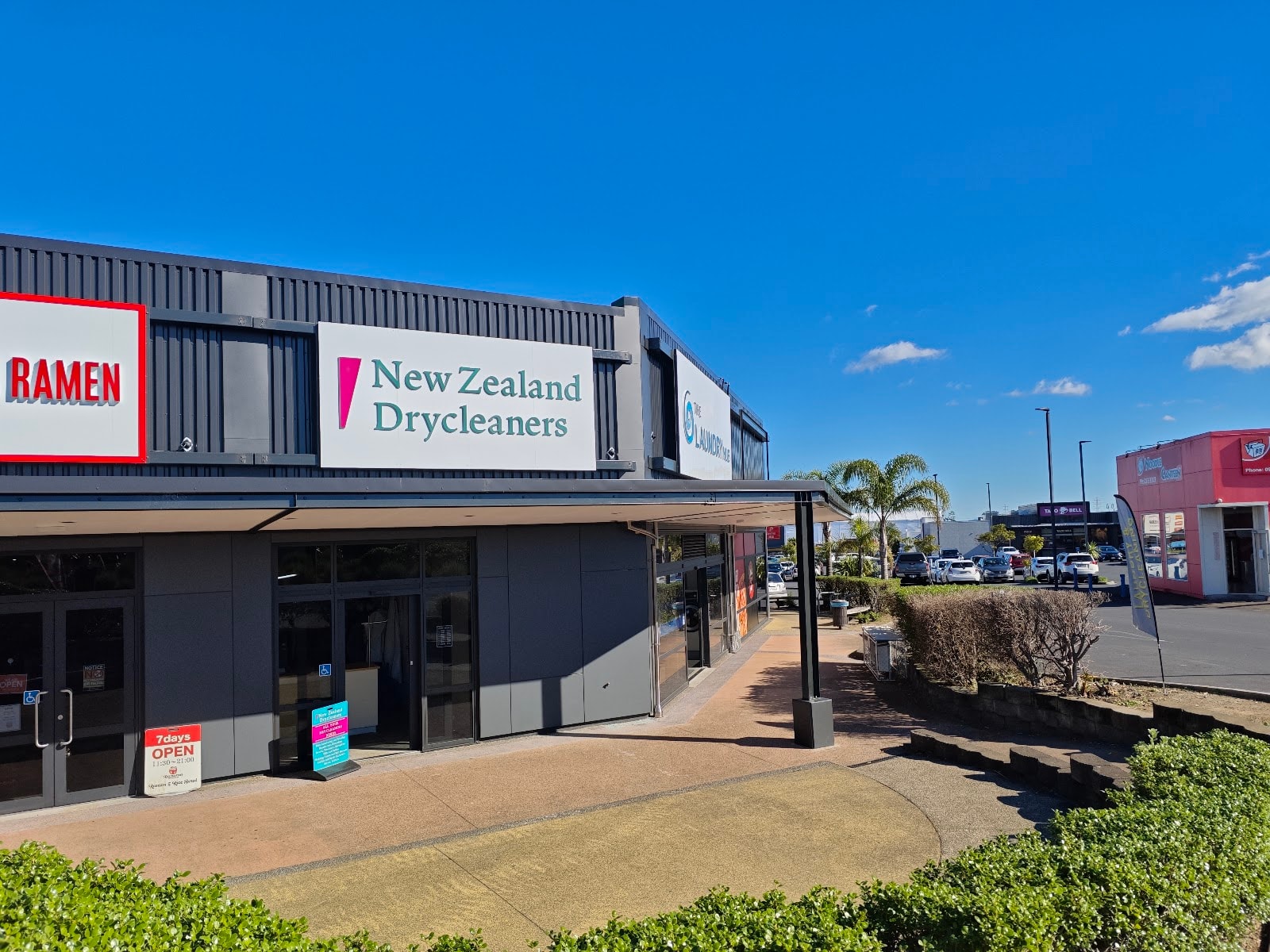 Blue N Green Drycleaners — Dry Cleaners in East Tāmaki