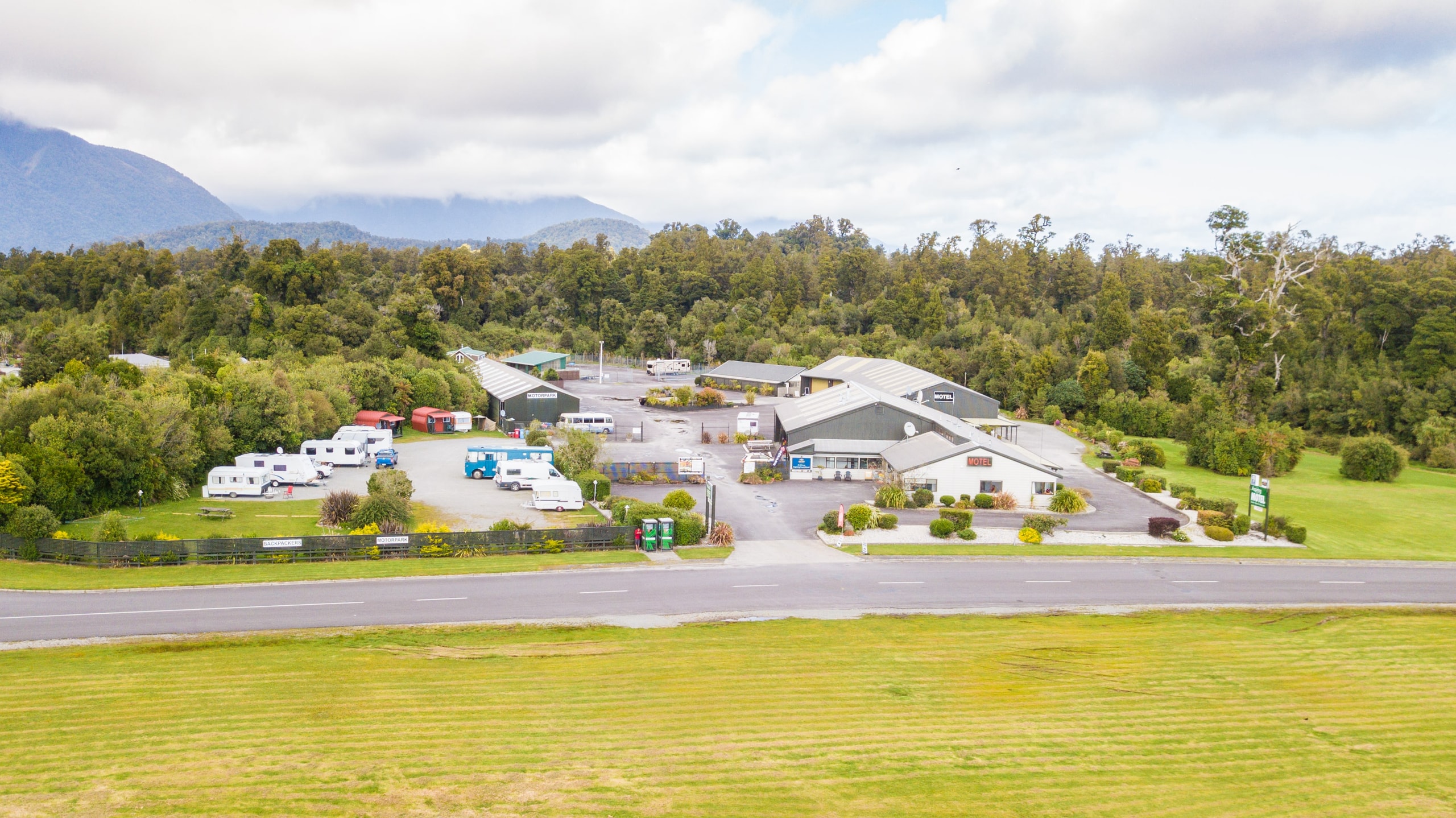 Haast Lodge — Accommodation in Haast