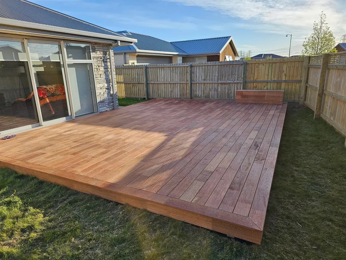 D H Maintenance — Cleaning Services in Feilding