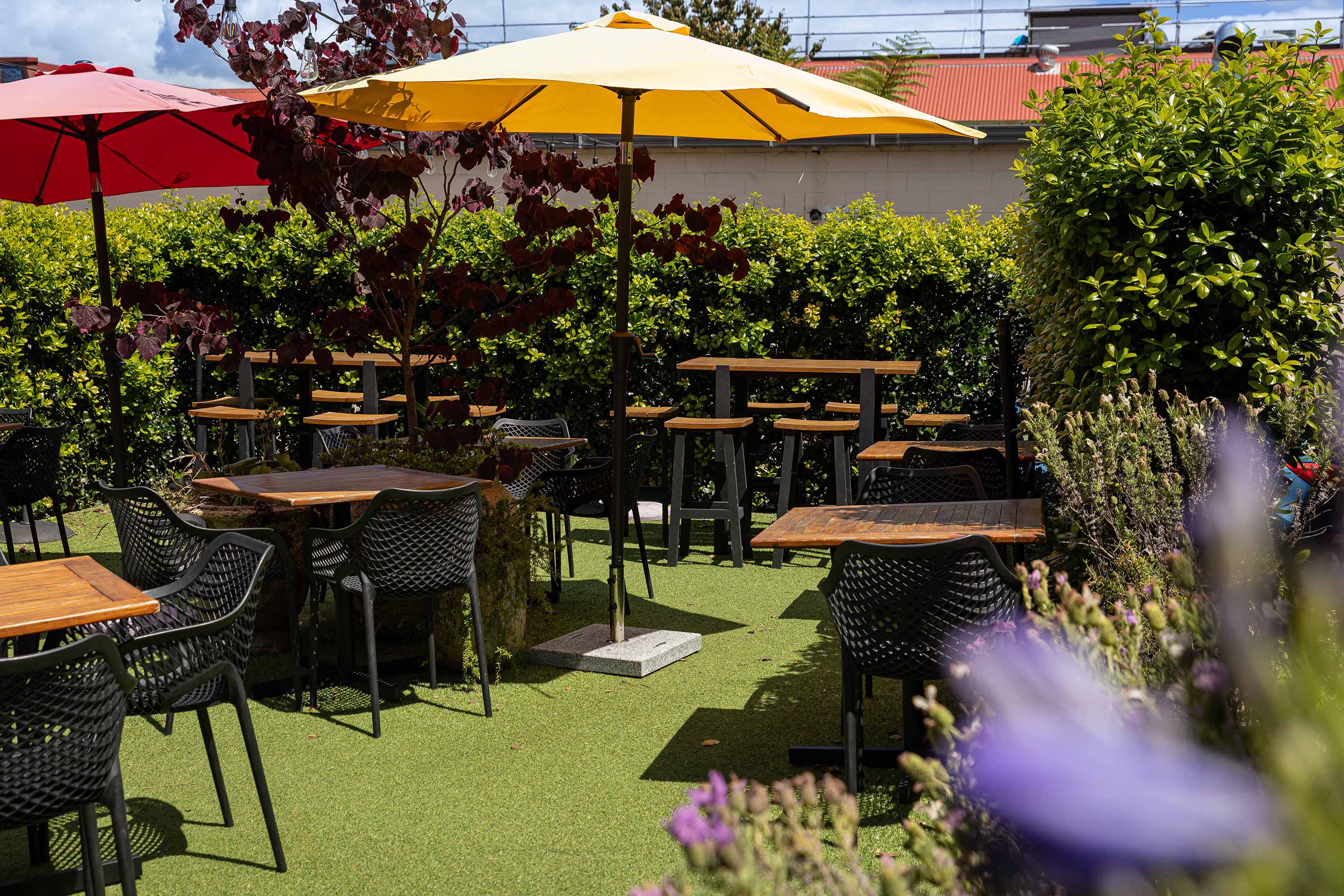 Vic Road Wine Bar & Cellar — Bars in Devonport