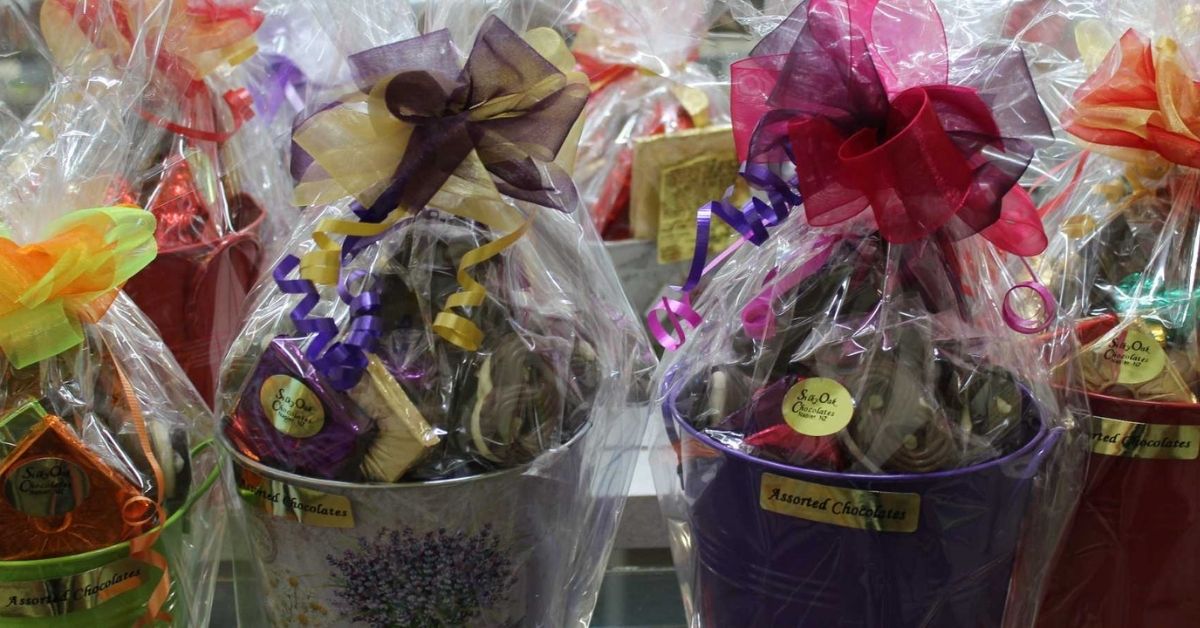 Silky Oak Chocolates - Cafe — Café in Waiohiki