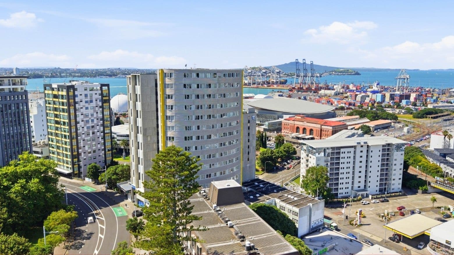 UniLodge Beach — Accommodation in Auckland
