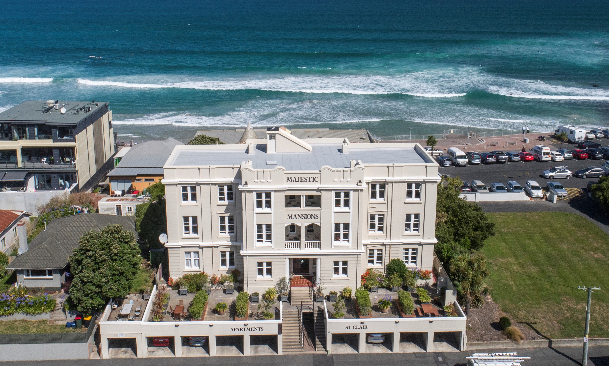 Majestic on St Clair Ltd — Restaurants in Dunedin