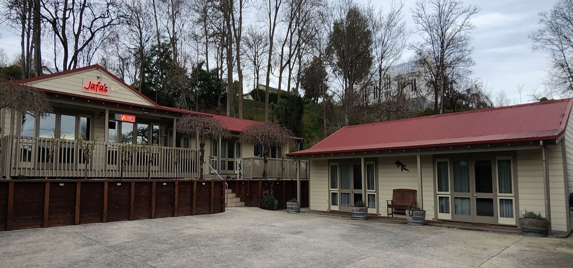 Jafa's Motel — Accommodation in Lawrence