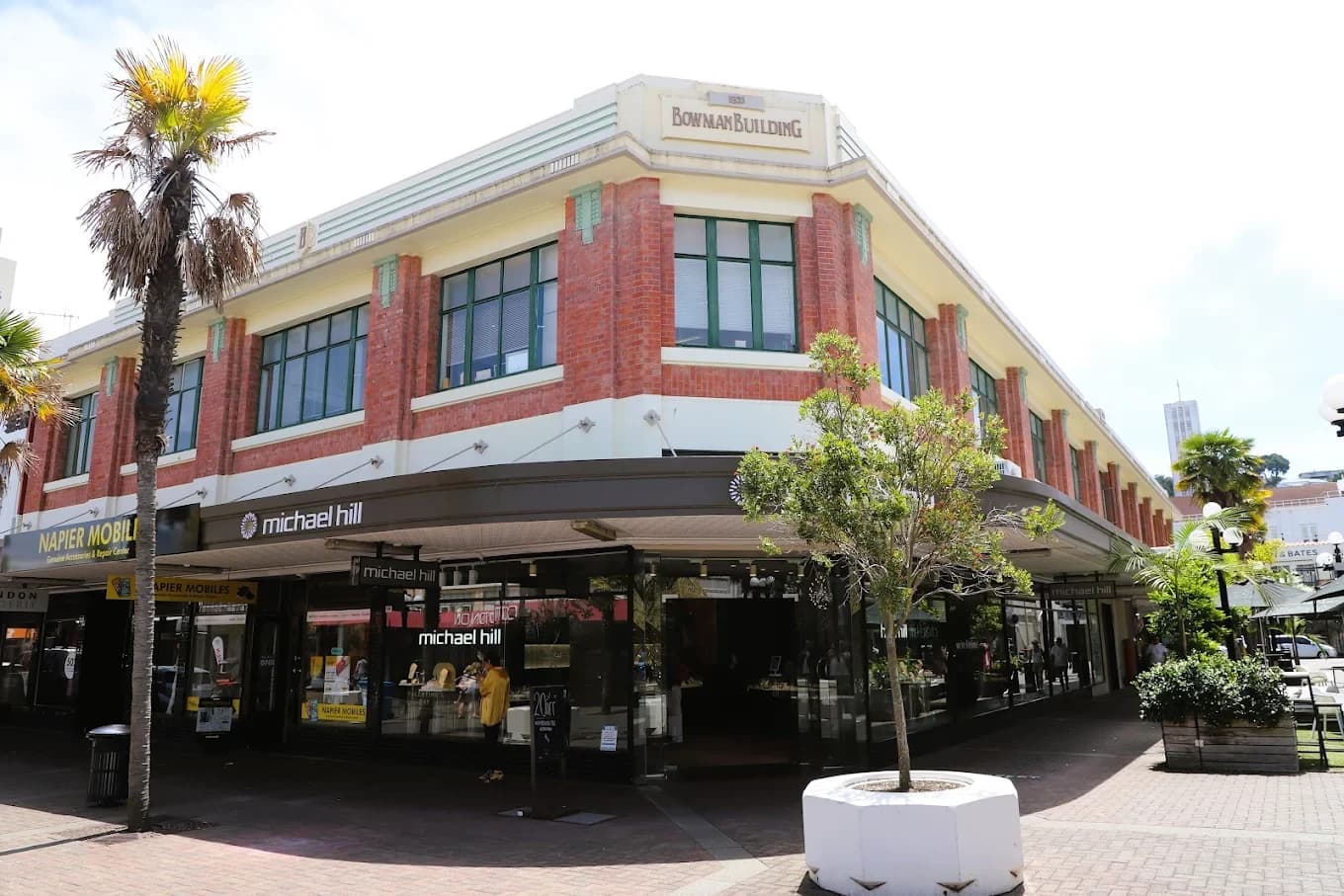 Michael Hill Napier — Jewellers in Napier