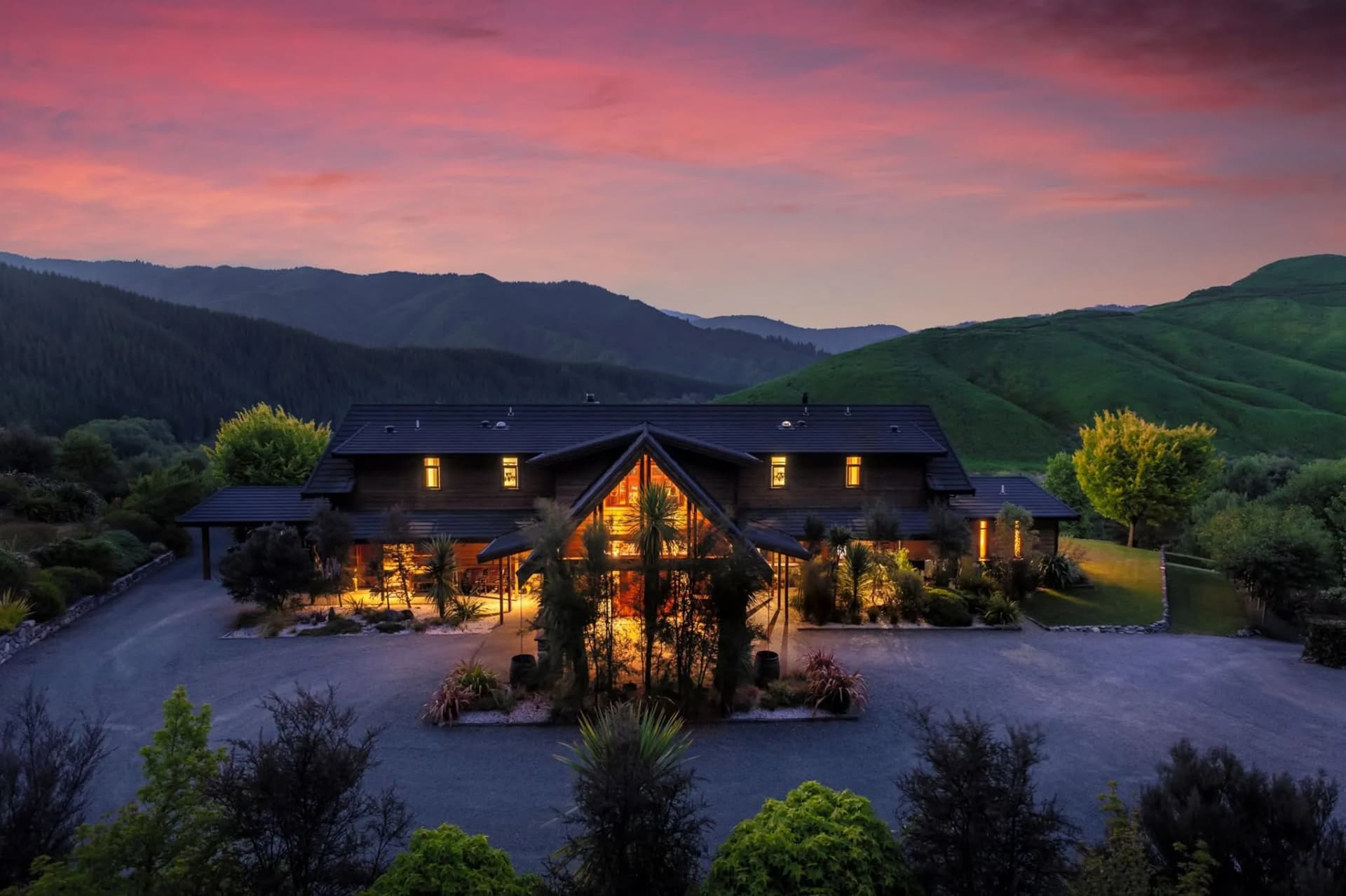 Stonefly Lodge — Accommodation in Woodstock