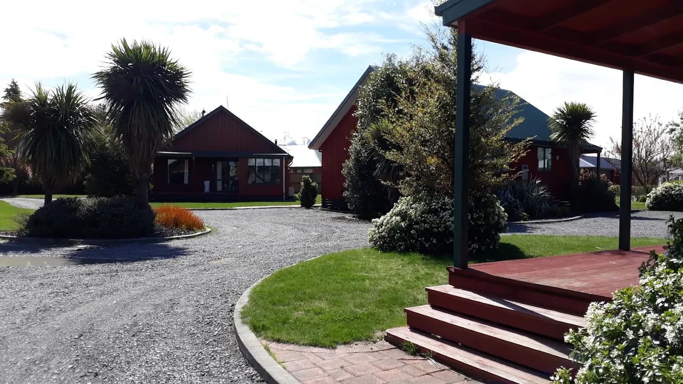 Cedar Chalets — Accommodation in Methven