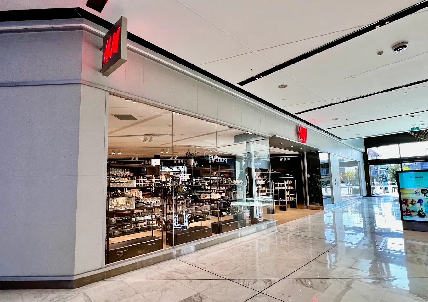 H&M — Clothing Stores in Auckland