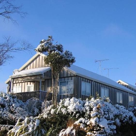 Howard's Mountain Lodge