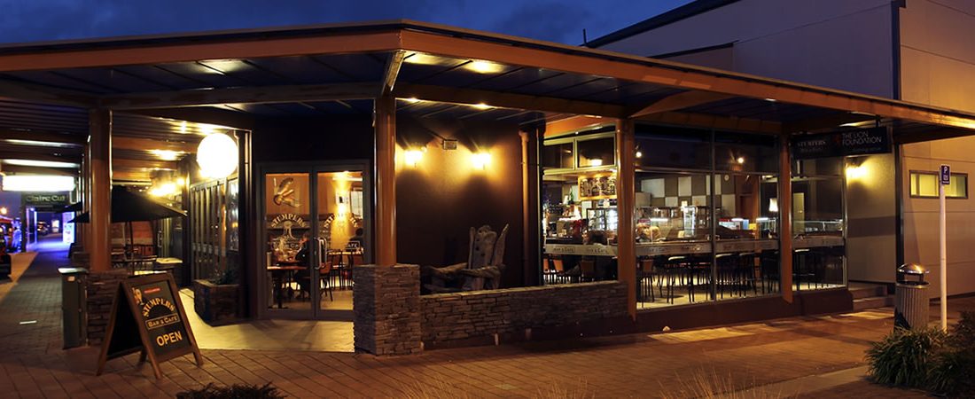 Stumpers Bar & Cafe — Café in Hokitika