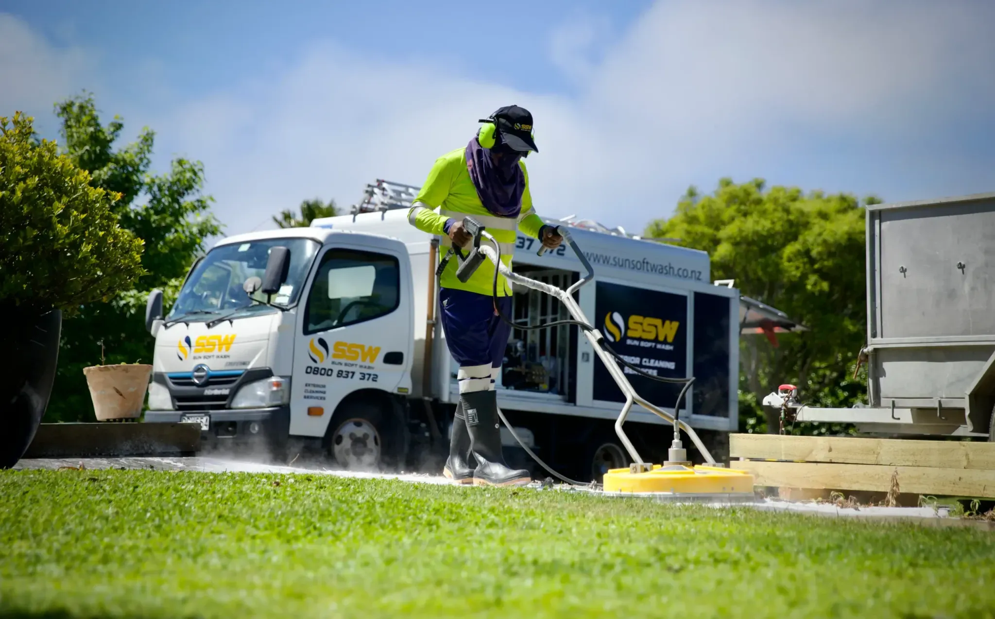 Sun Softwash (SSW) — Cleaning Services in Hamilton