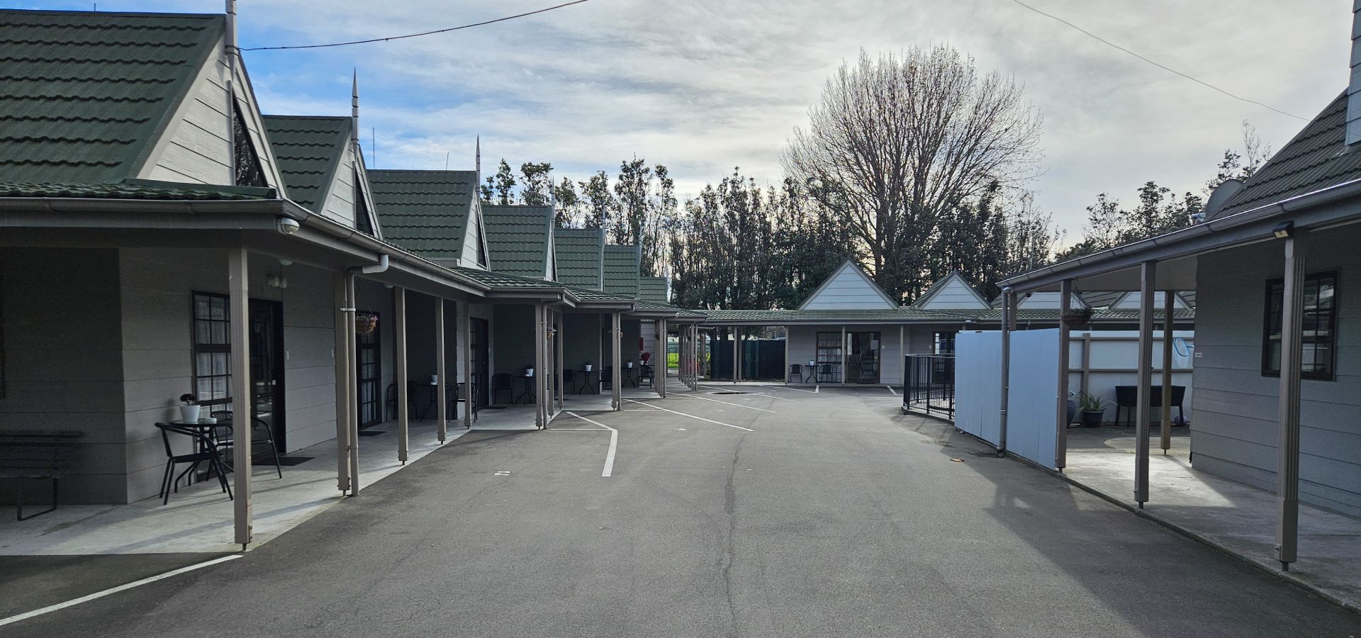 Bulls Motel & Holiday Park — Accommodation in Bulls