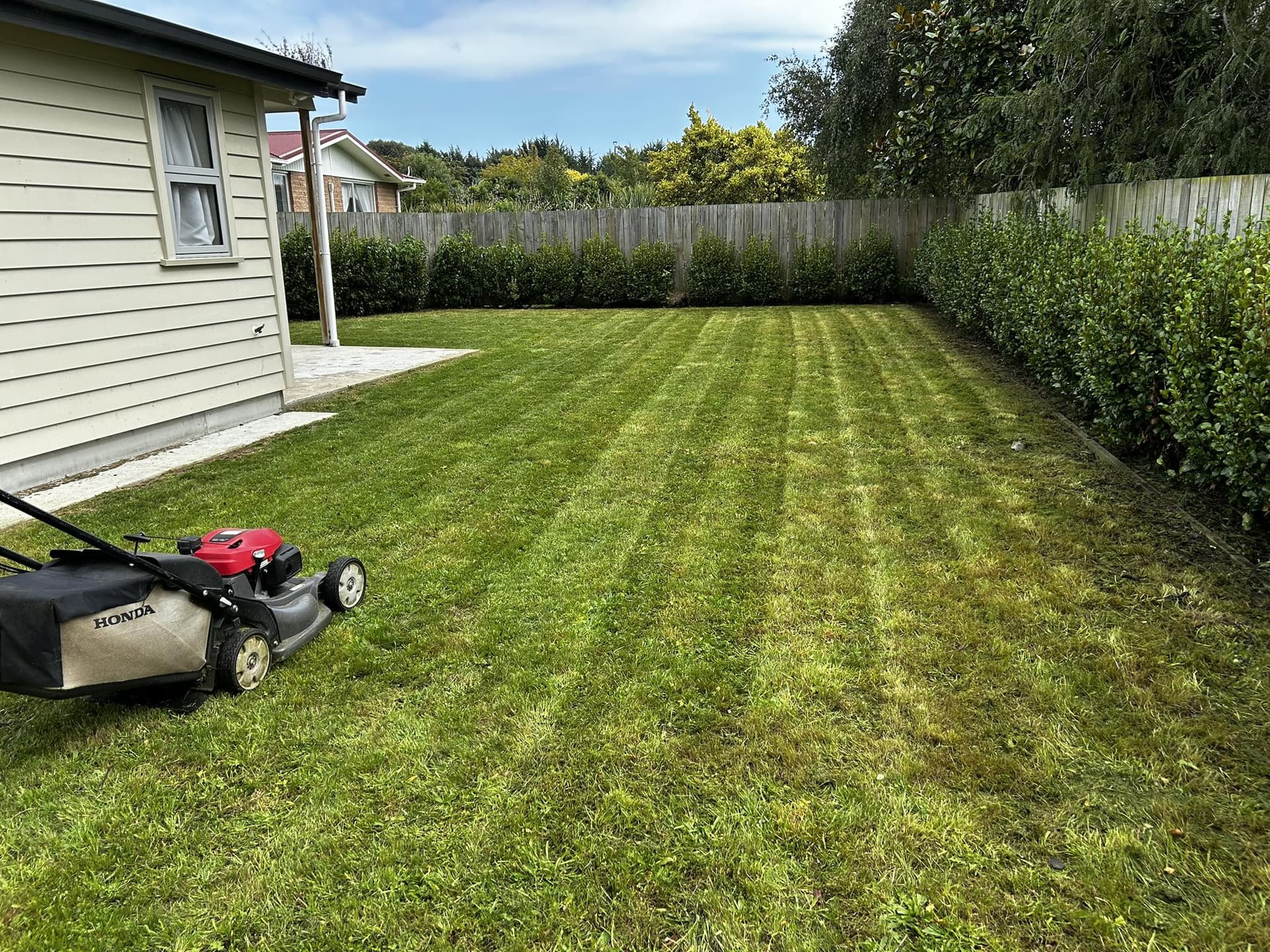 Champion Lawn Cuts — Gardening Services in Invercargill