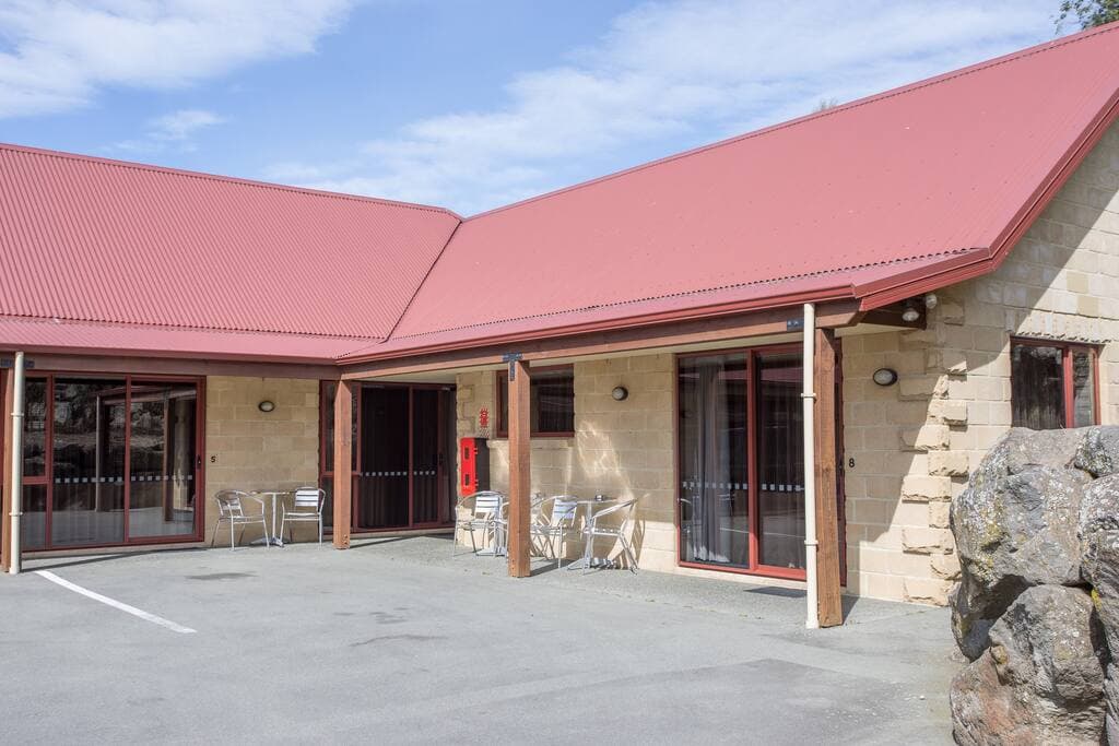 ASURE Scenic Route Motor Lodge — Accommodation in Geraldine