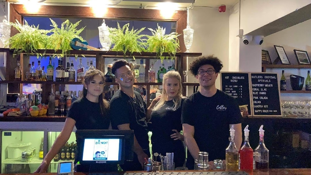 Cutlers Entertainment — Bars in Lower Hutt
