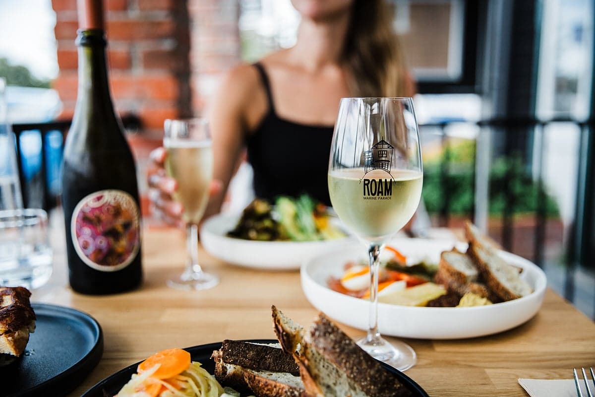 ROAM — Café in Napier