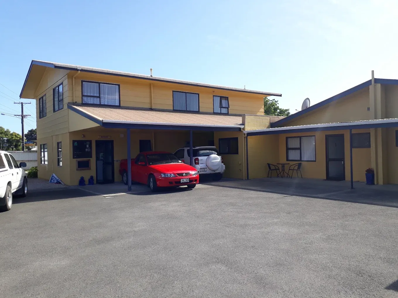 Golden Bay Motel — Accommodation in Tākaka