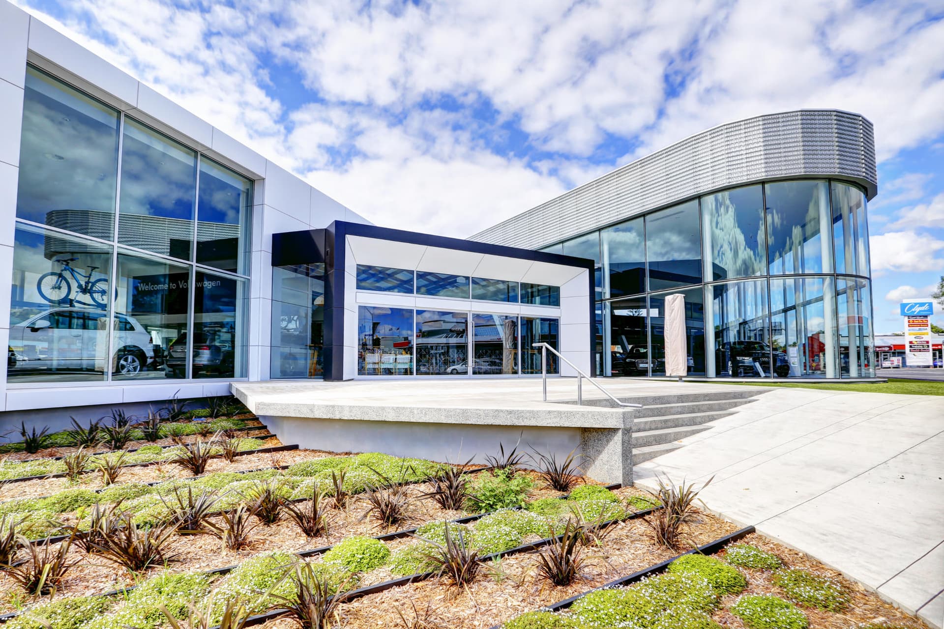 CM Glass — Builders in Hamilton