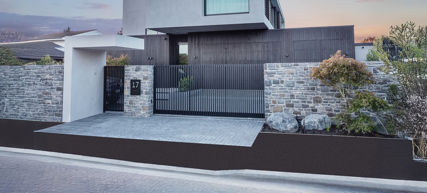 Warner Fences — Builders in Hamilton