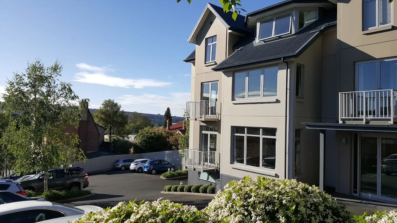 Bluestone on George — Hotels in Dunedin