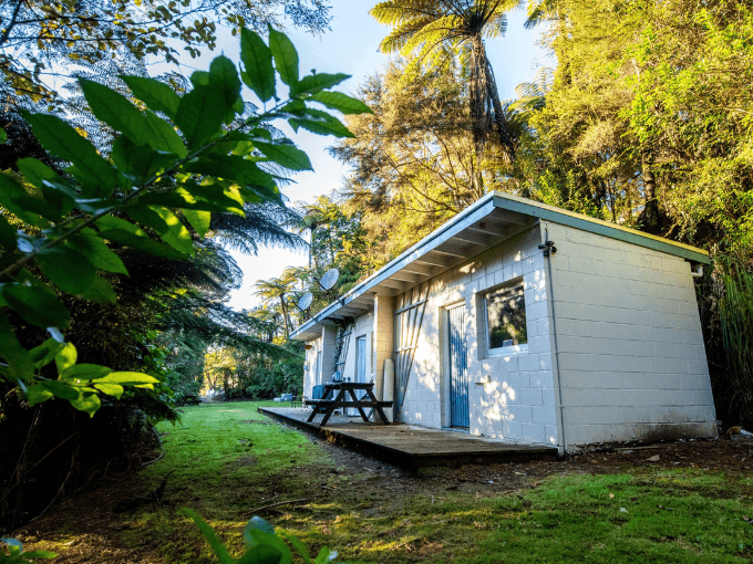 Sapphire Springs Holiday Park & Mineral Pools — Accommodation in Katikati