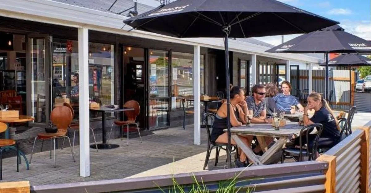 Bridge Street Cafe & Grill — Café in Ōpōtiki