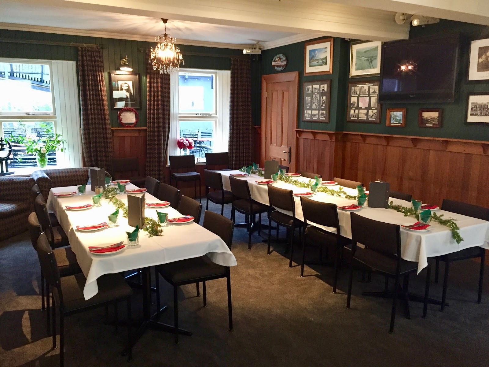 Careys Bay Historic Hotel — Takeaway Food in Dunedin
