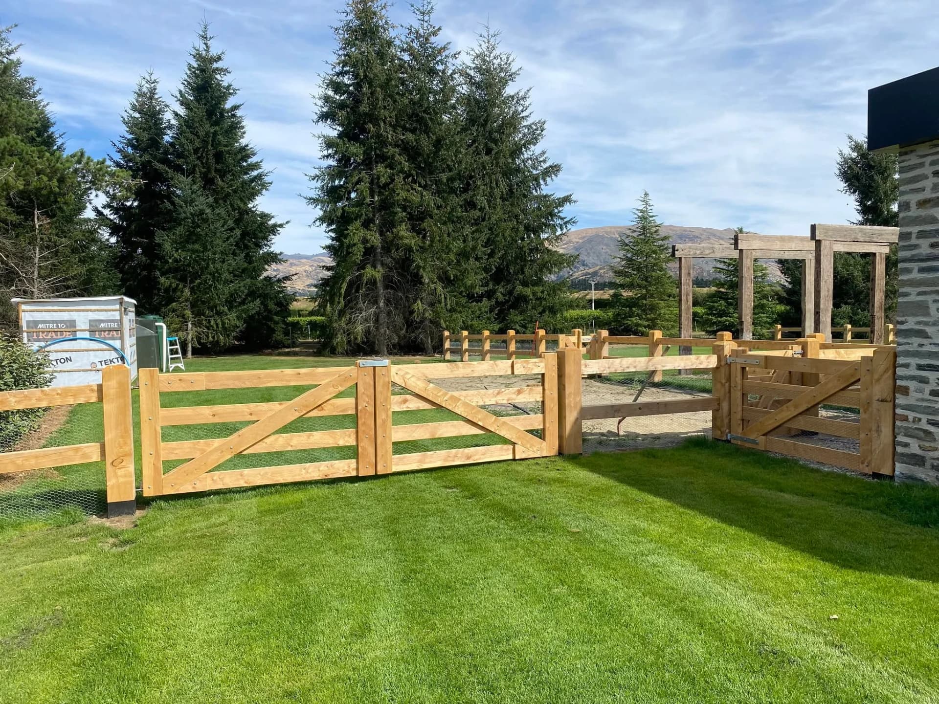 Alpine Fencing Wanaka — Builders in Wānaka