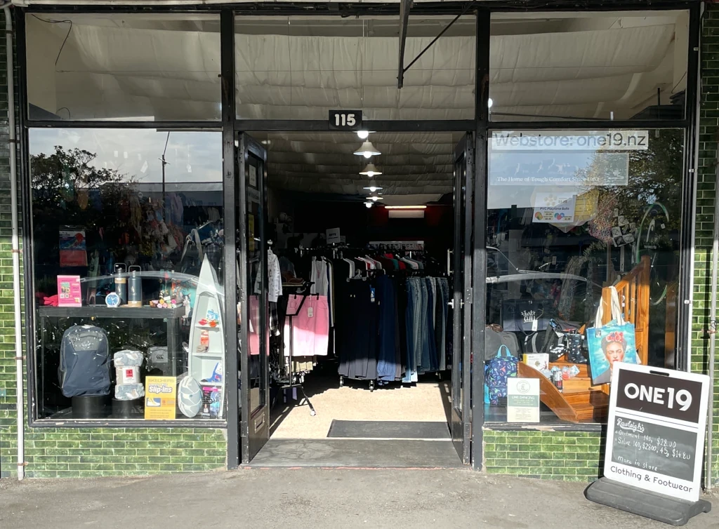 One19 - Omnistore — Clothing Stores in Pahiatua