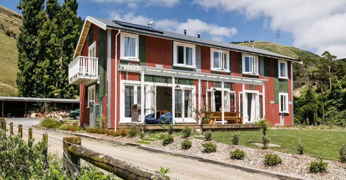 The Pear Orchard Lodge — Accommodation in Nelson