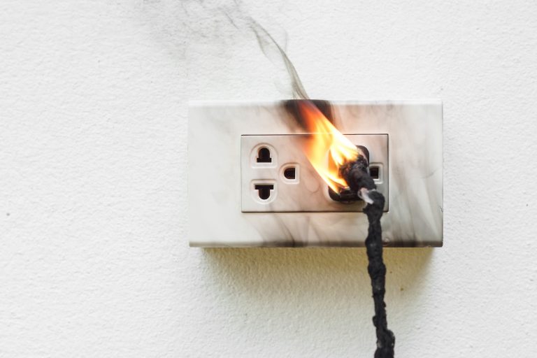 Jub Electrical Tapui Ltd — Electricians in Glen eden