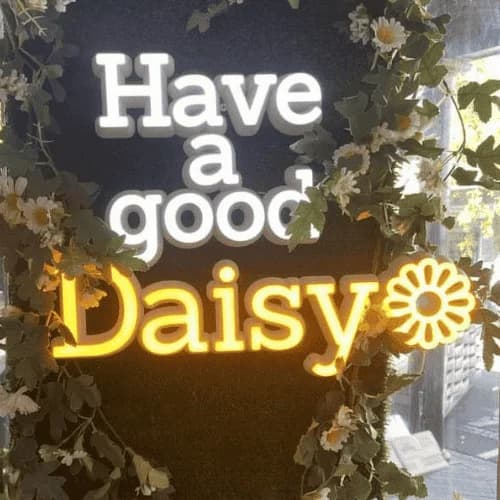 Daisy Nail, Hair and Beauty