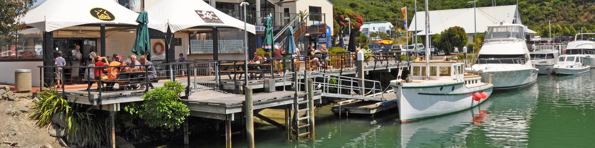The Jolly Roger Restaurant & Bar — Restaurants in Picton