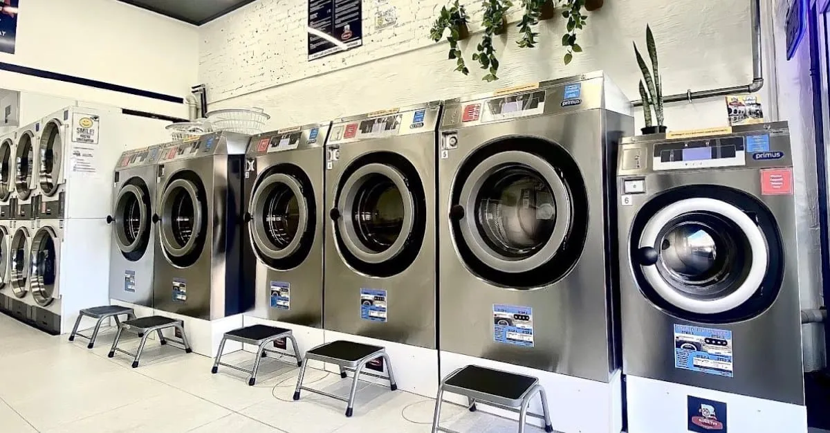 Super Tub Laundromat — Laundromats in Newmarket