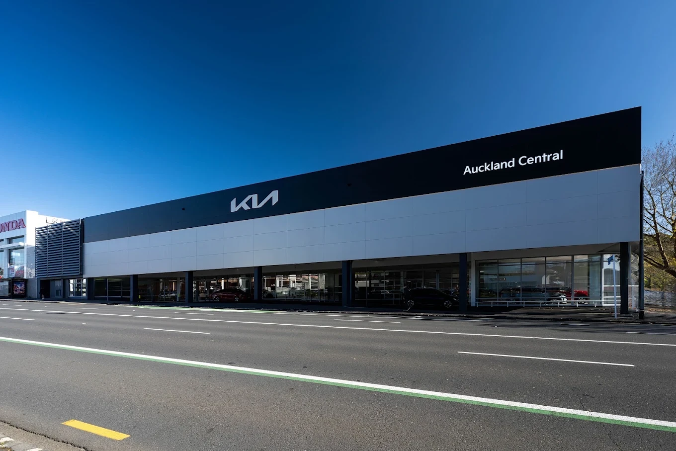 Auckland Central Kia — Car Dealerships in Auckland