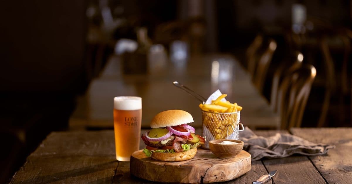 Lone Star Cafe and Bar — Restaurants in Lower Hutt