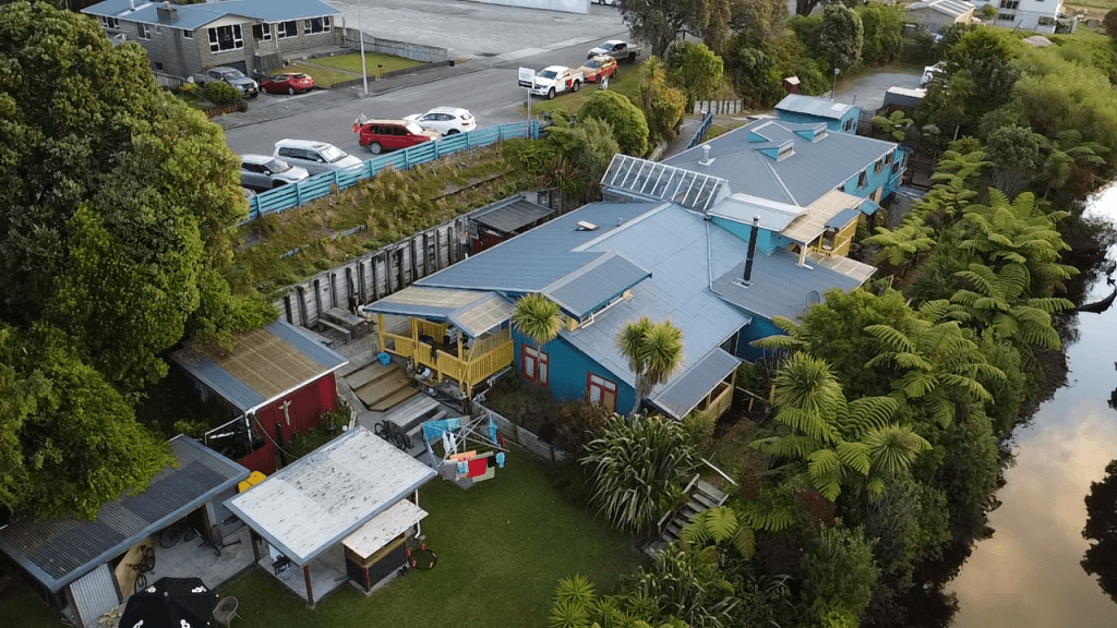 Global Village Backpackers — Accommodation in Greymouth