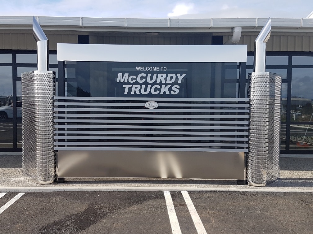 McCurdy Trucks — Mechanics in New Plymouth