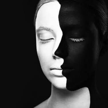 Black&White Beauty Omokoroa