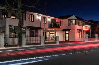 Greenlane Manor Motel